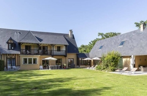 Gonneville-sur-Honfleur Villa | La Villa Diamanti 5★ | Pool, Jacuzzi, Sauna, Garden | 8 guests