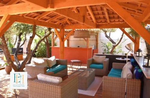 Saint-Bauzille-de-Montmel Villa | La Villa des Garrigues