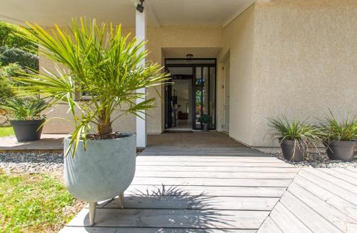 Lombez House | La Villa 103