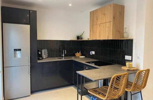 Moyen-Vernet House | La villa au palmier - 10bed, 2bath, roof terrace
