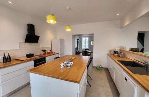 Saint-Jean-d'Angely Villa | La Villa Ausone