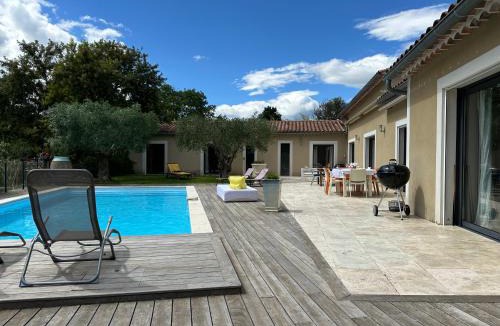 Vezenobres Villa | La Villa aux bambous