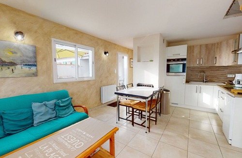 Bretignolles-sur-Mer Ski Chalet | La Villa Bleue à 300 m de la Mer