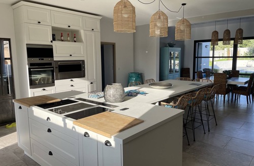 Saint-Siffret Villa | La Villa Bastide