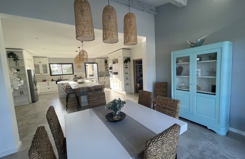 Saint-Siffret Villa | La Villa Bastide