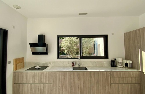 Corconne Villa | La Villa Blanca - Elegance between town and scrubland!