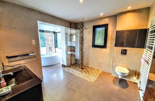 Sanary-sur-Mer Bed & Breakfast | La Villa Blanche