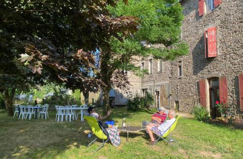 Salles-Curan House | La Villa Bouloc, gite pour la famille