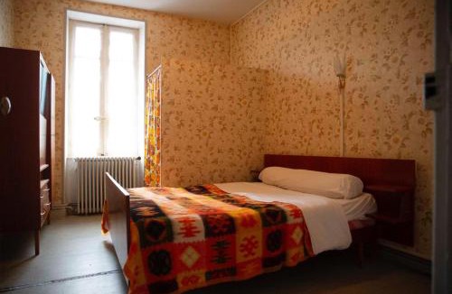 Salles-Curan House | La Villa Bouloc, gite pour la famille