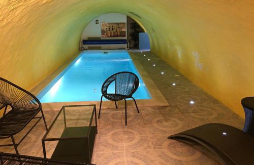 Vinay Villa | LA VILLA CAPUCINE