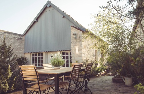 Chablis House | La Villa Celestine - View on the vineyard