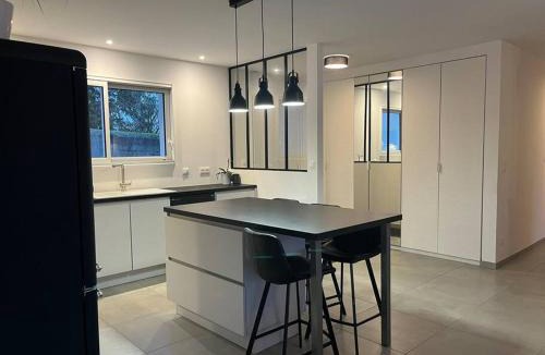 Vouvray House | La Villa Coquette