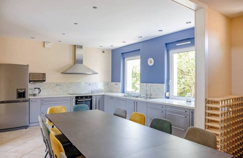Dombasle-sur-Meurthe Villa | La Villa d'Emma, gîte 10-15 pers