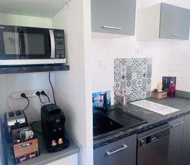 Gallargues-le-Montueux Apartment | La villa De Lina 637 -Self Check In -