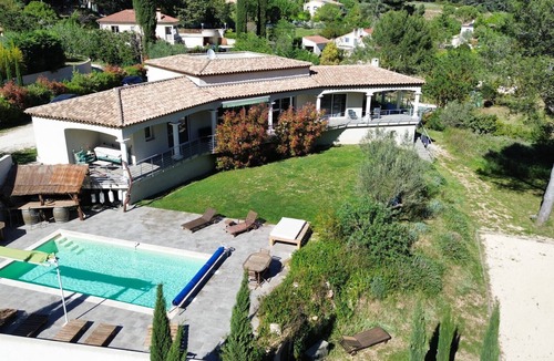 Roquefort-la-Bedoule Villa | La Villa des Rouvières