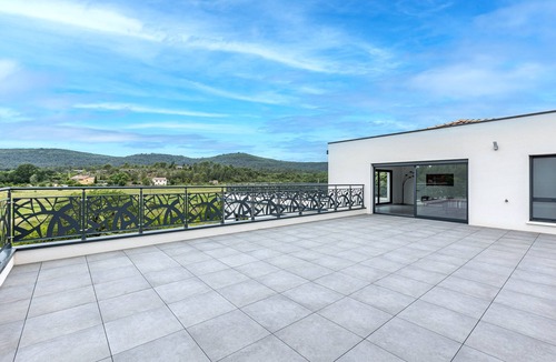 Montarnaud Villa | La Villa Danaud - Maison avec piscine et jacuzzi