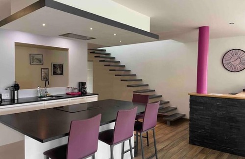 Loc-Eguiner Villa | LA Villa DE Logui
