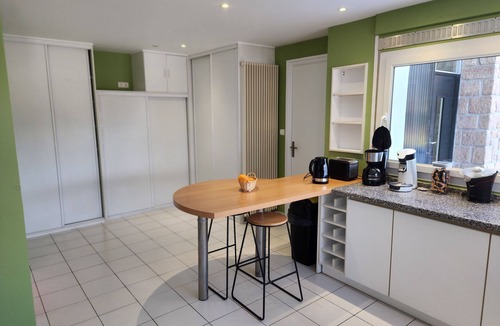 Saint-Planchers Villa | La Villa de Louis