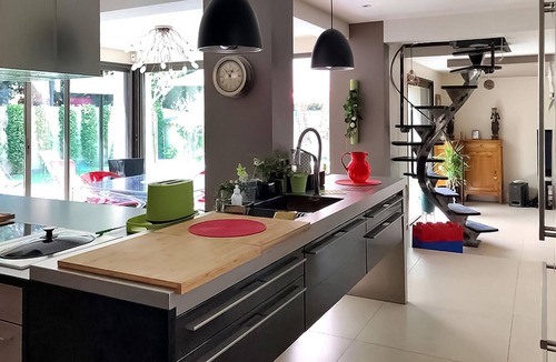 Rognonas House | La Villa De Sévigné