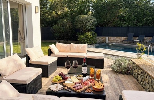 Treillieres Villa | LA VILLA DES 5 MONDES - Swimming pool/garden/Parking - 10p
