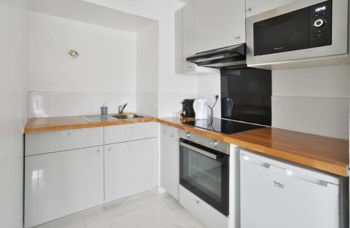 Courcouronnes Apartment | La Villa des Arts