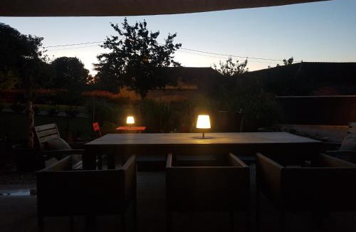 Maisons-les-Chaource Bed & Breakfast | La villa des Chouettes