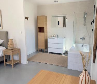 Eyguieres Villa | La Villa des Glauges