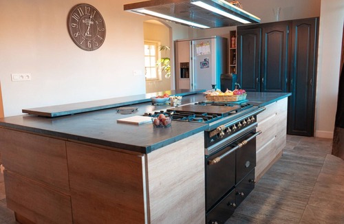 Dommartin Villa | La Villa des Gones