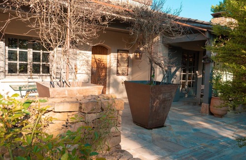 Dommartin Villa | La Villa des Gones