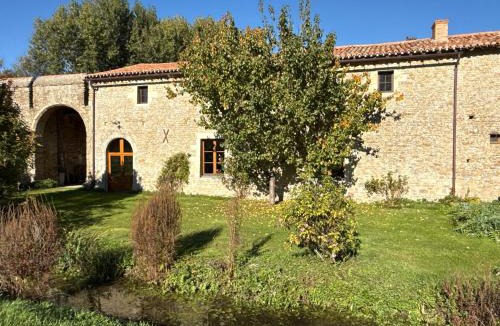 Marnes House | La Villa des Licoches, gite Proche Thouars 8 personnes