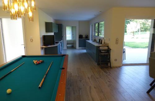 Pont-de-Ruan Villa | La Villa des Lys