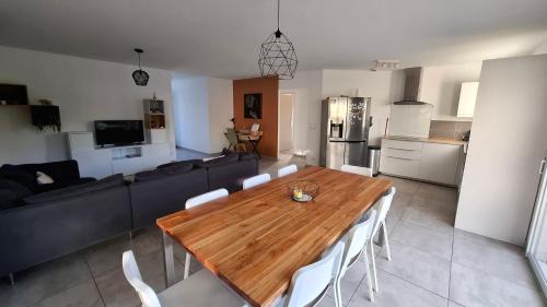 Ucel Villa | La villa des papillons de dugradus