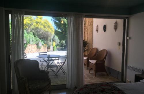 Nyons Bed & Breakfast | La Villa des Poètes