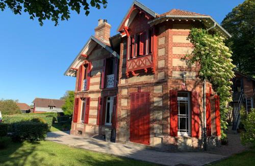 Cricqueboeuf Bed & Breakfast | La Villa des Rosiers