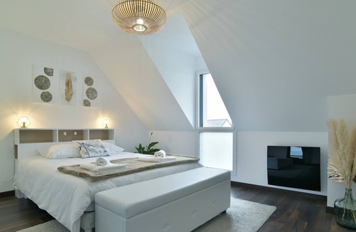 Lanvallay House | La Villa Diamant - Maison avec piscine pour 6