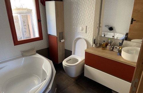 Figarella House | La Villa du Pressoir - Authentic and spacious