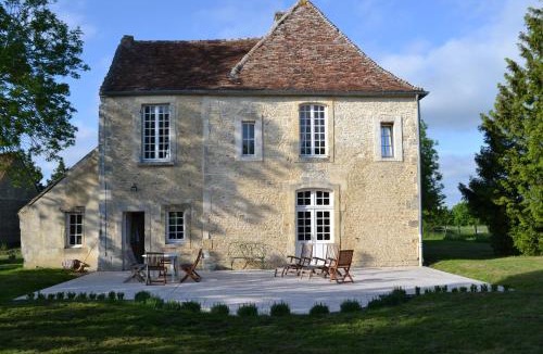 Vendeuvre House | La Villa Escuris