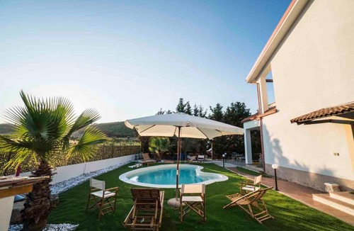 Crotone Villa | La Villa Exclusive B&B