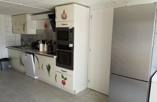 Naveil Apartment | La Villa