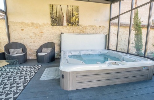 Saint-Nom-la-Breteche House | La Villa Estrella - Piscine Chauffée et Jacuzzi