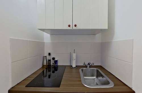 Villeneuve-les-Avignon Hotel | La Villa Dupont D'avignon