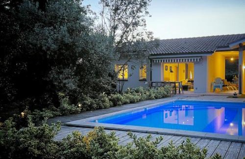 Sainte-Eulalie-en-Born House | La villa guirosse