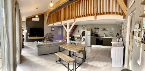Le Grand-Lemps Apartment | La Villa Jo