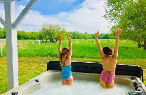 Sainte-Eulalie-en-Born Villa | LA VILLA LANDAISE jacuzzi et piscine chauffée