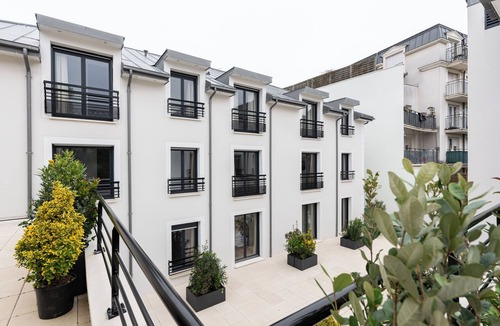 Le Bourget Apartment | LA VILLA Le Bourget Paris Parc des Expos