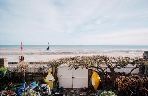 Lion-sur-Mer Bed & Breakfast | La Villa Louis, maison d'hôtes, vue mer