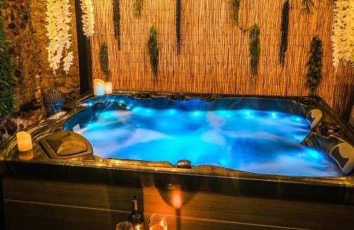Pamiers Villa | La Villa Lova - Loveroom avec spa privatif à Pamiers