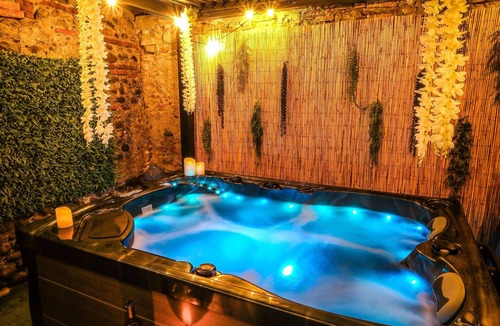 Pamiers House | La Villa Lova - Loveroom with private spa in Pamiers