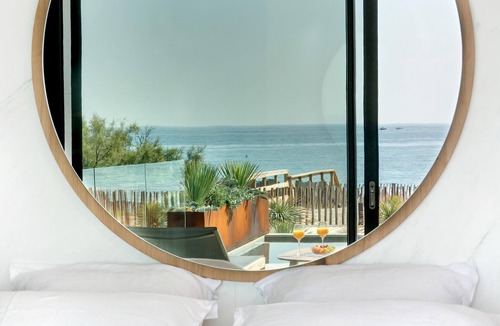 Frontignan Hotel | La Villa Miramar