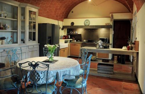 Thuir Villa | La Villa Nénuphar